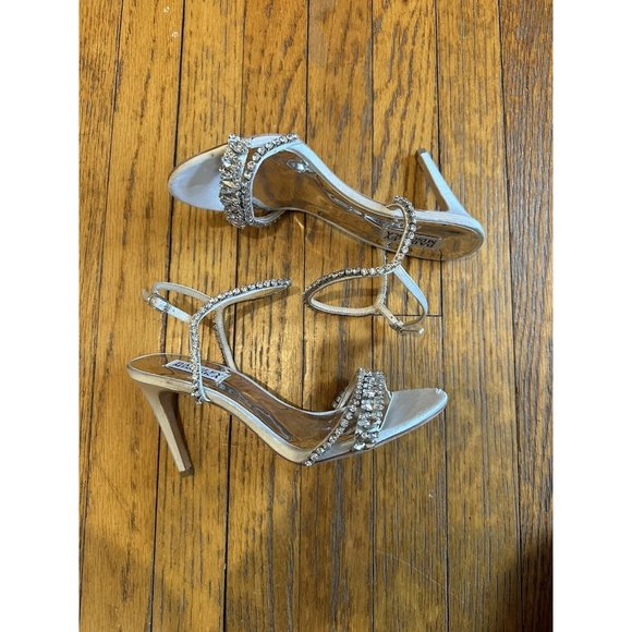 Badgley Mischka Marina Gemstone Stiletto White Size 8 - Picture 3 of 10